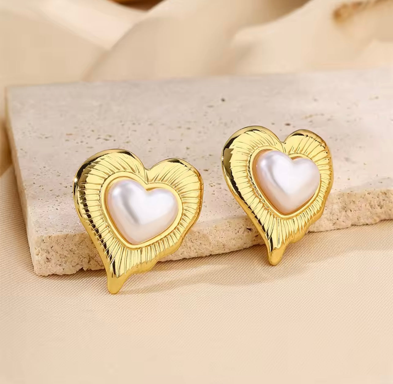 Aretes Corazón de Perla